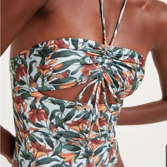 Floral Print One Piece Swimsuit - Picture 4 of 16